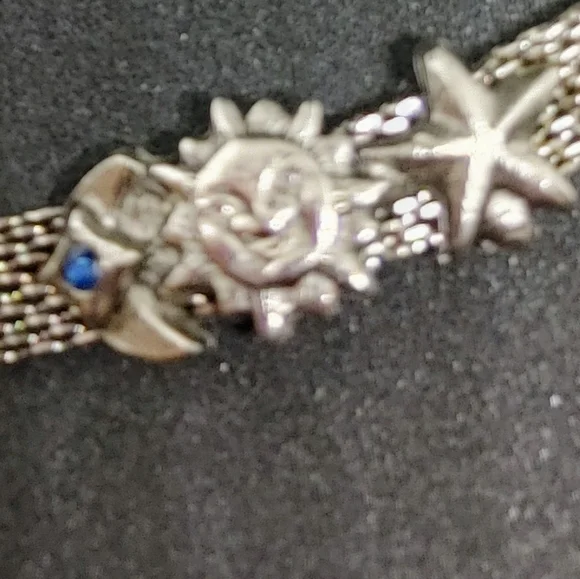 IMPECCABLE ROBERT ROSE CHOKER - Picture 3 of 4